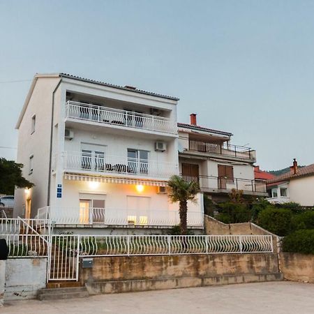Apartmani Kristijan Цриквеница Экстерьер фото