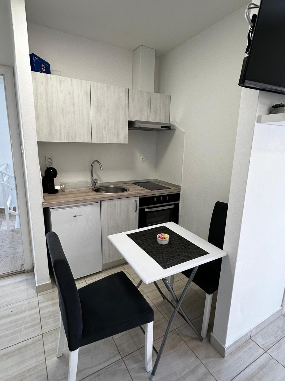 Apartmani Kristijan Цриквеница Экстерьер фото