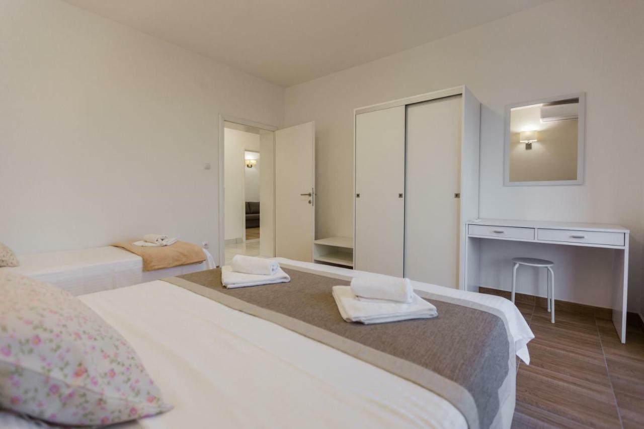 Apartmani Kristijan Цриквеница Экстерьер фото